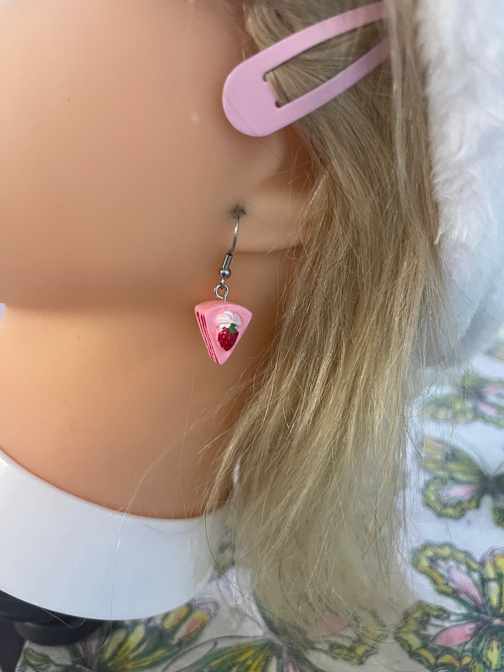 Strawberry Layered Cake Wire EarringsPink tiful of LOVE