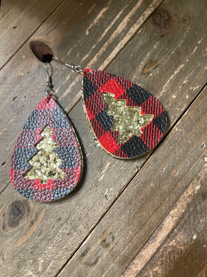 Christmas Tree Teardrop Wire EarringsPink tiful of LOVE