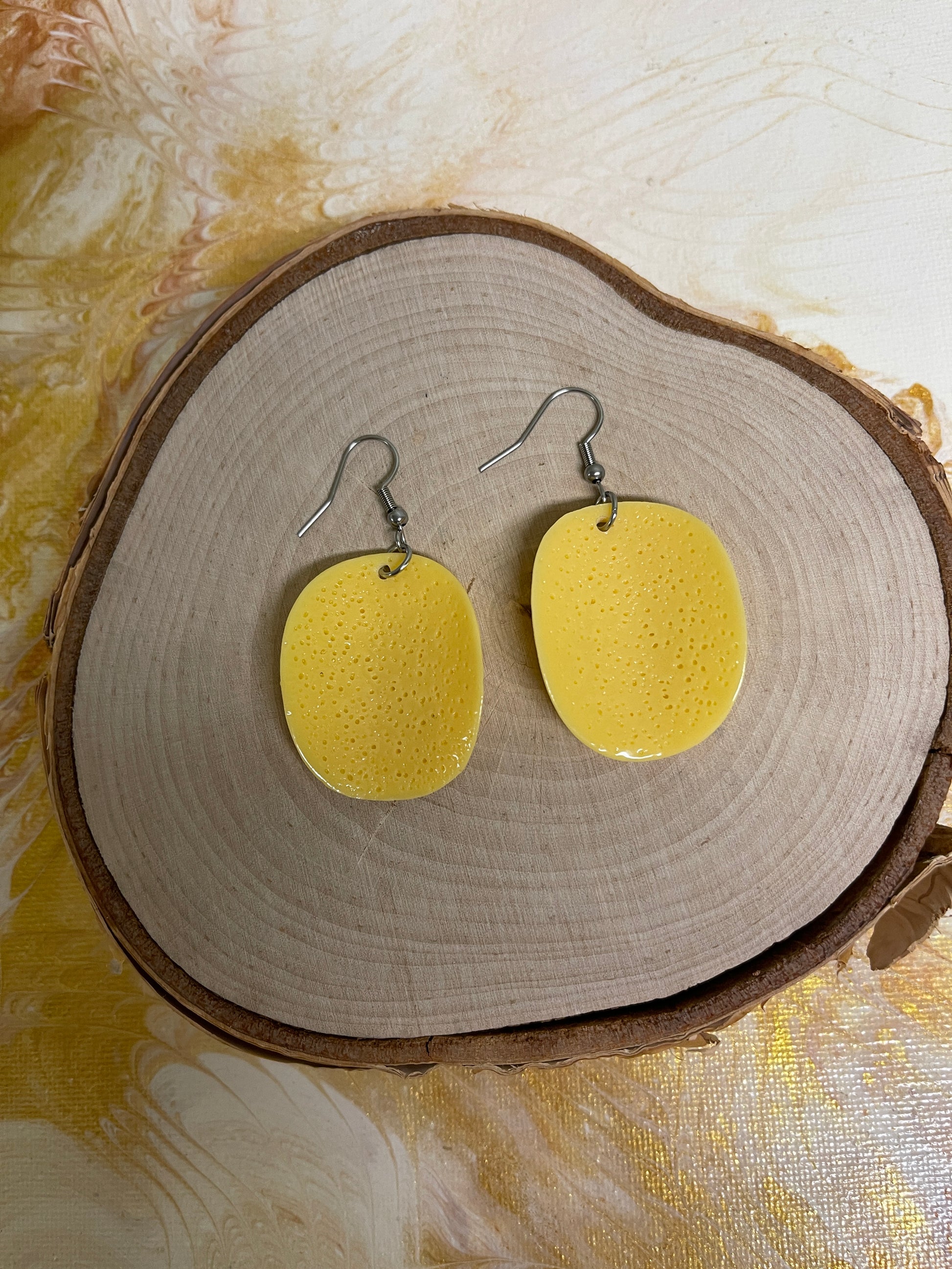Potato Chip Wire EarringsPink tiful of LOVE