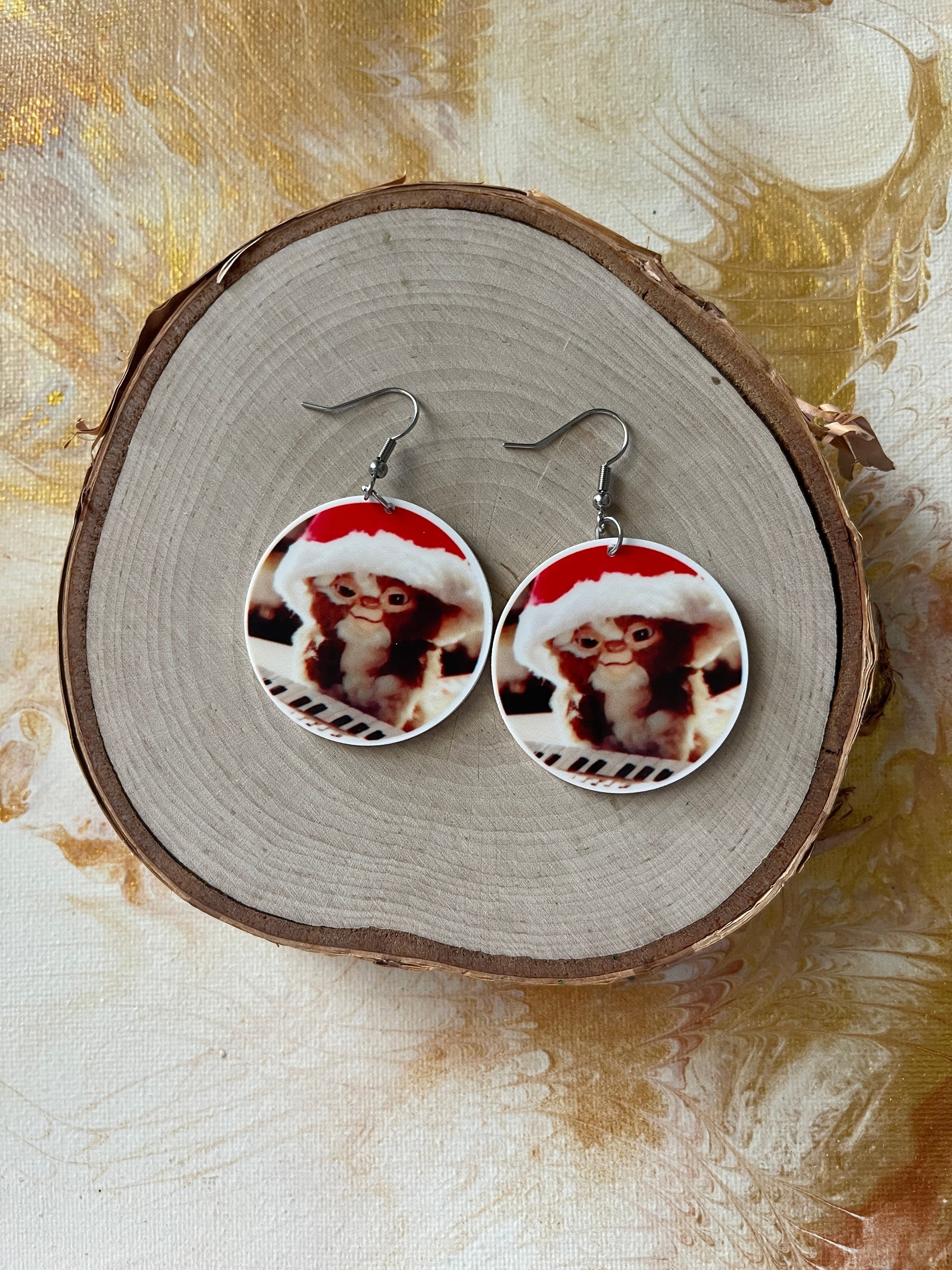 Christmas Gremlins Gizmo Wire EarringsPink tiful of LOVE