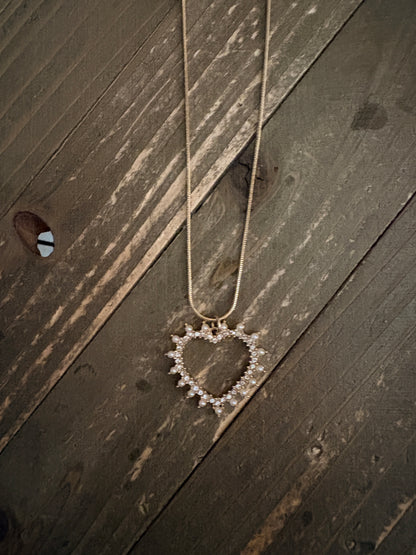 Rhinestone & Pearl Open Heart Necklace on Gold Snake Chain – Elegant Heart Pendant