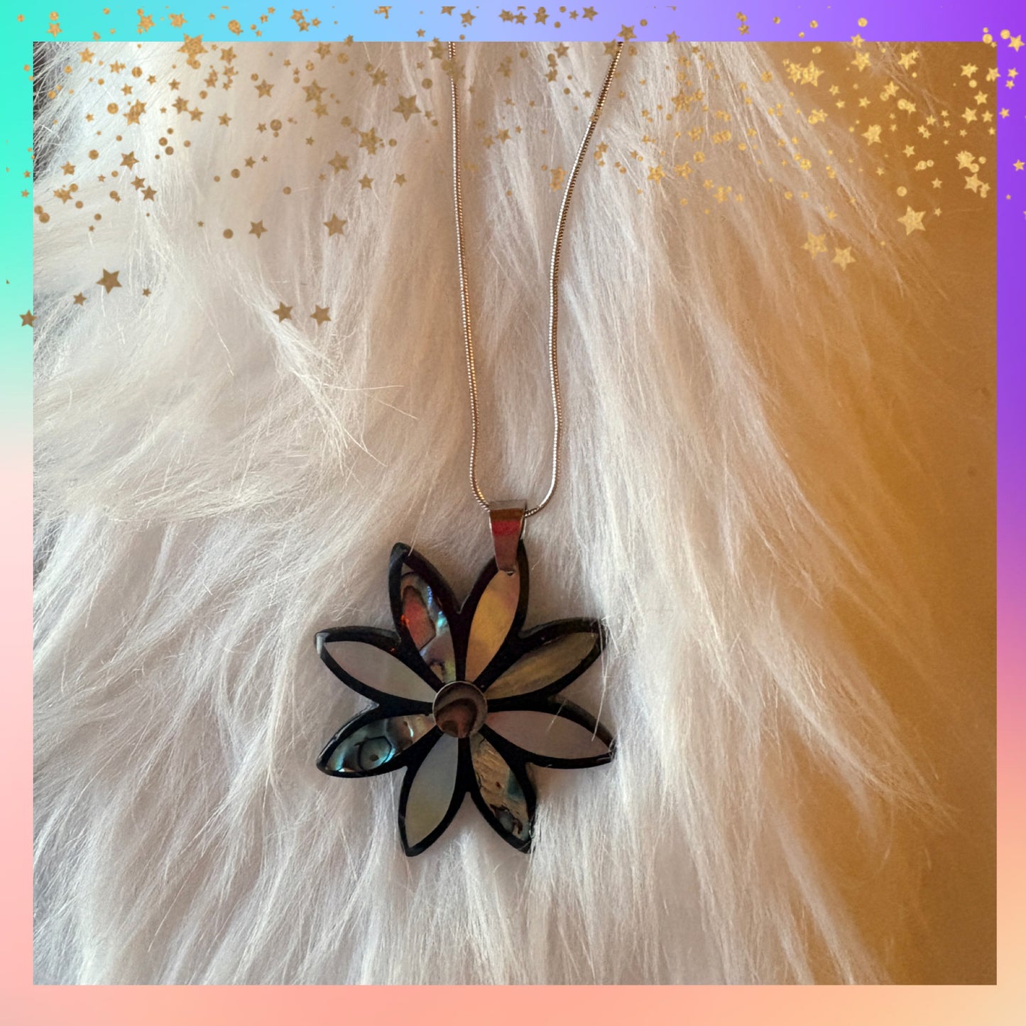 Flower Shell Pendant Necklace on Silver Snake Chain – Iridescent Mother of Pearl Floral Jewelry