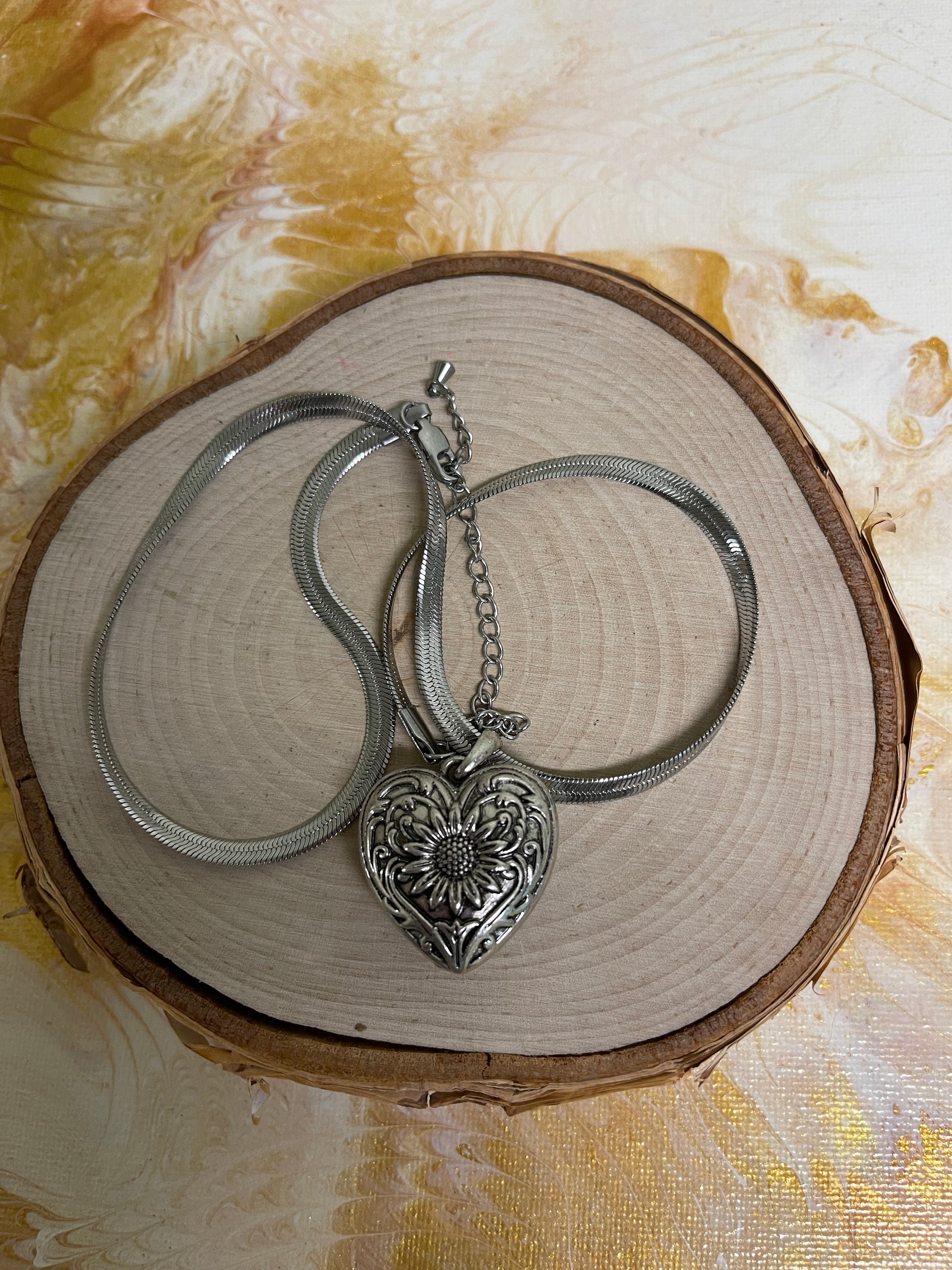 Fancy Heart Pendant on a Silver chain NecklacePink tiful of LOVE