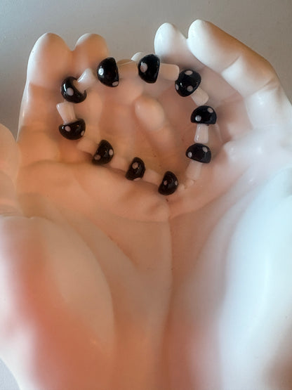 Black White Glass Mushroom Beaded Bracelet – Whimsical