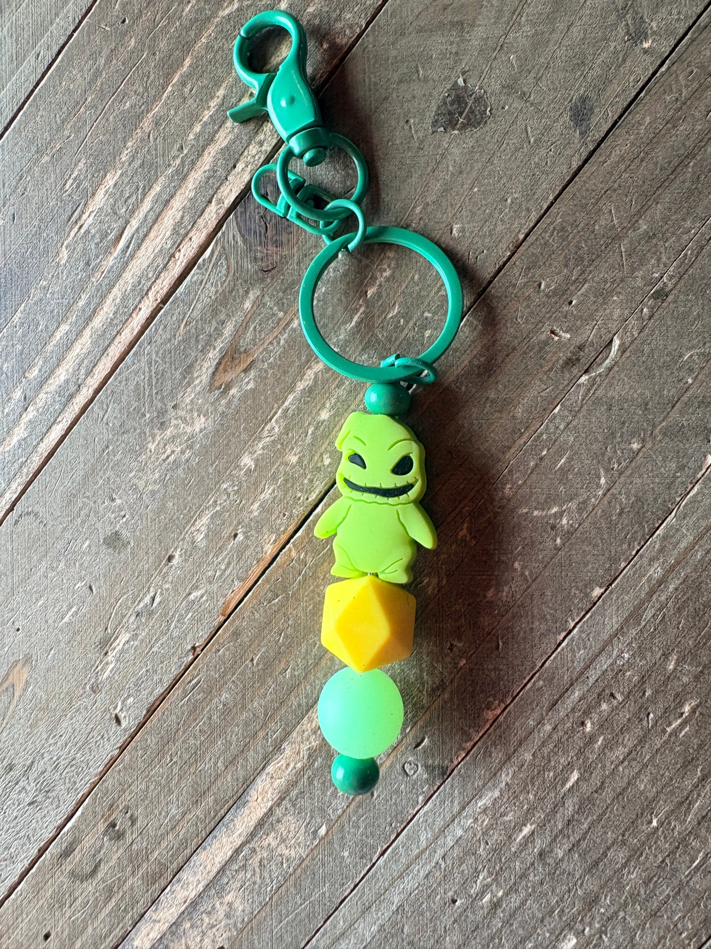 Oogie-Inspired Beadable Keychain – Green Spooky Character Charm with Silicone Bead