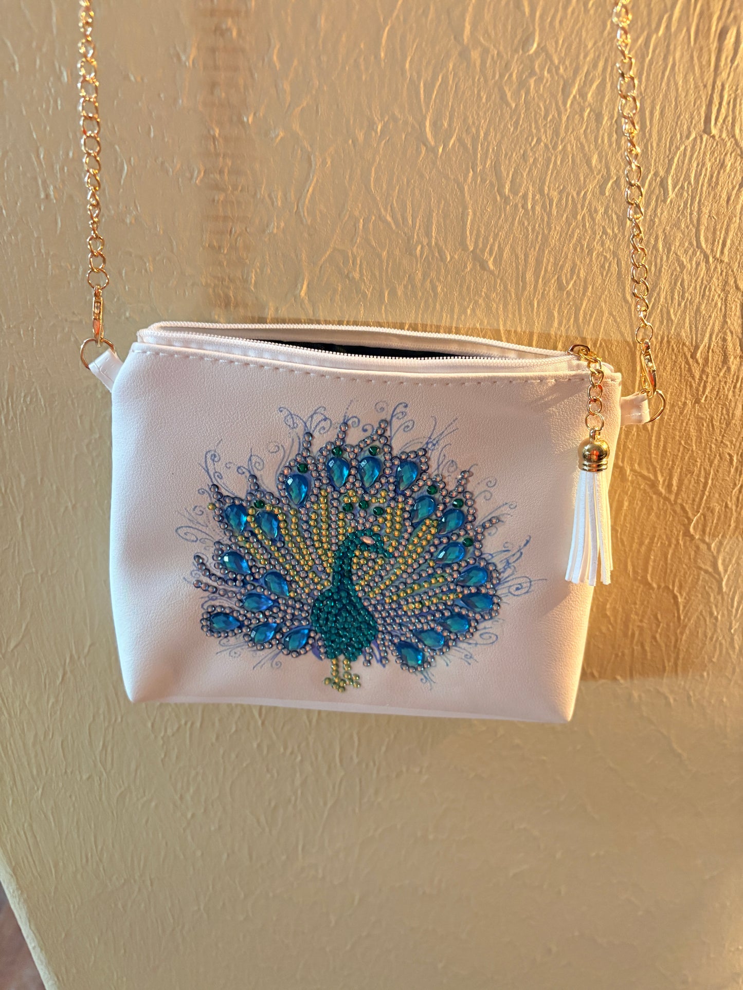 Diamond Art Peacock Purse – Rhinestone Vinyl Clutch with Gold Chain