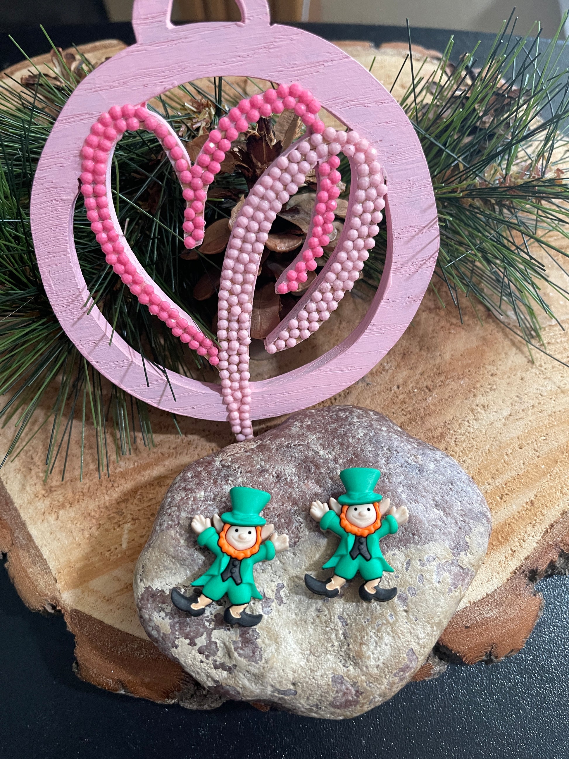 Leprechaun Stud EarringsPink tiful of LOVE