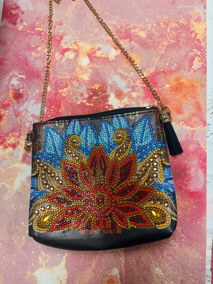 Diamond Art Floral Purse – Rhinestone Vinyl Zipper Clutch with Gold Chain