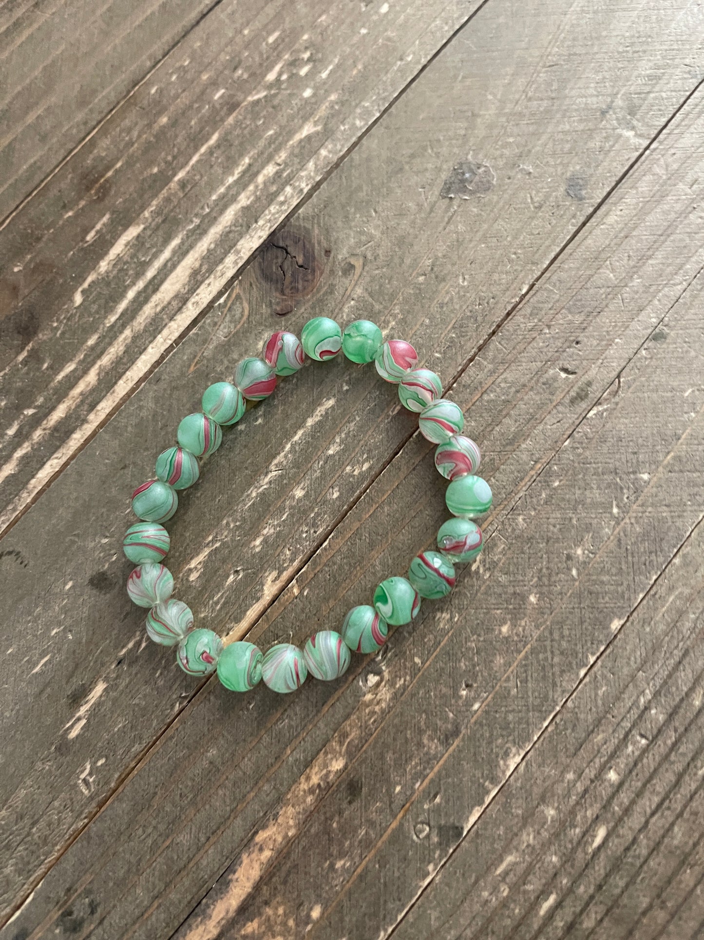 Green with red swirl glass Beaded  Elastic/Stretch BraceletPink tiful of LOVE