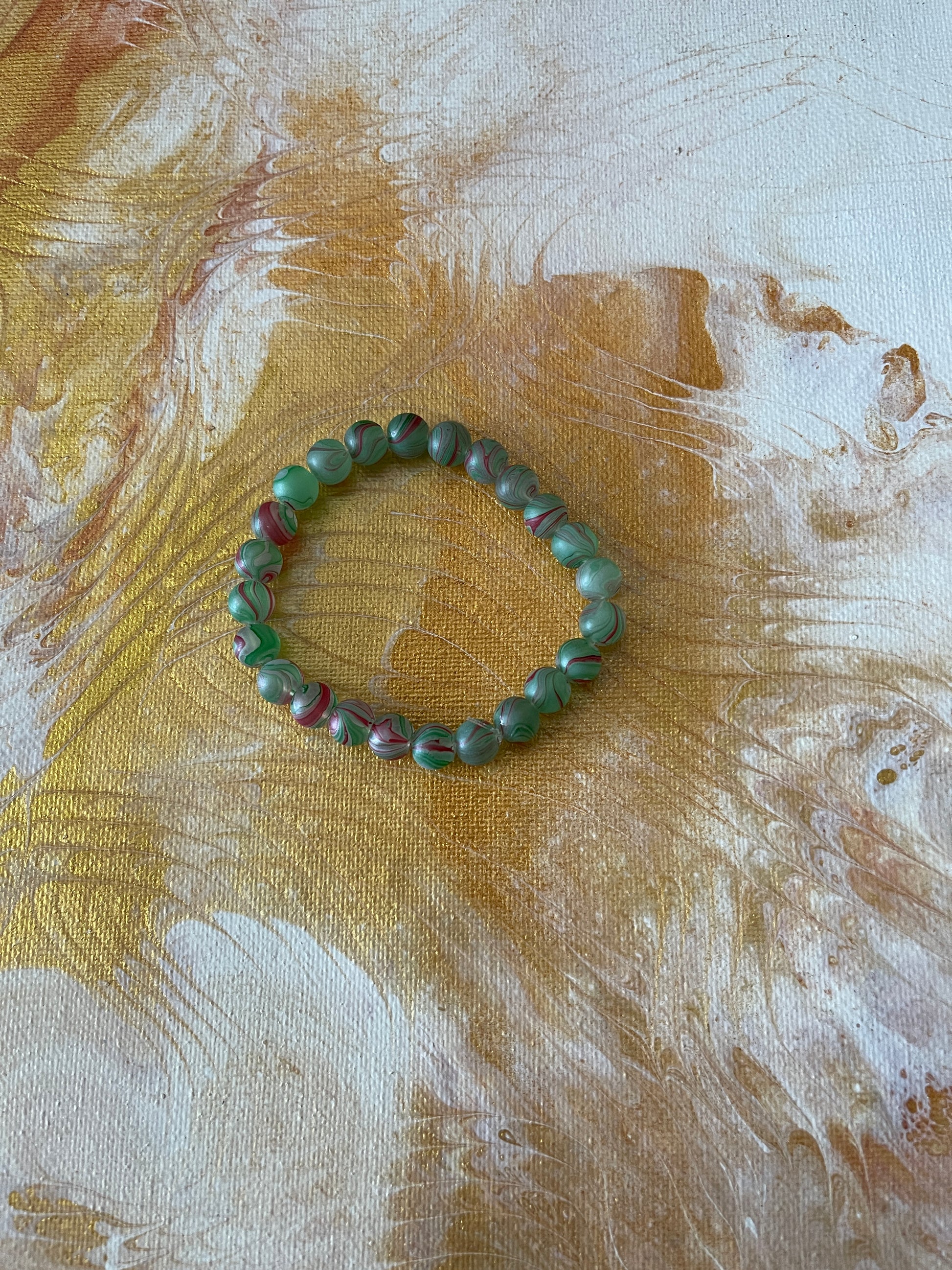 Green with red swirl glass Beaded  Elastic/Stretch BraceletPink tiful of LOVE