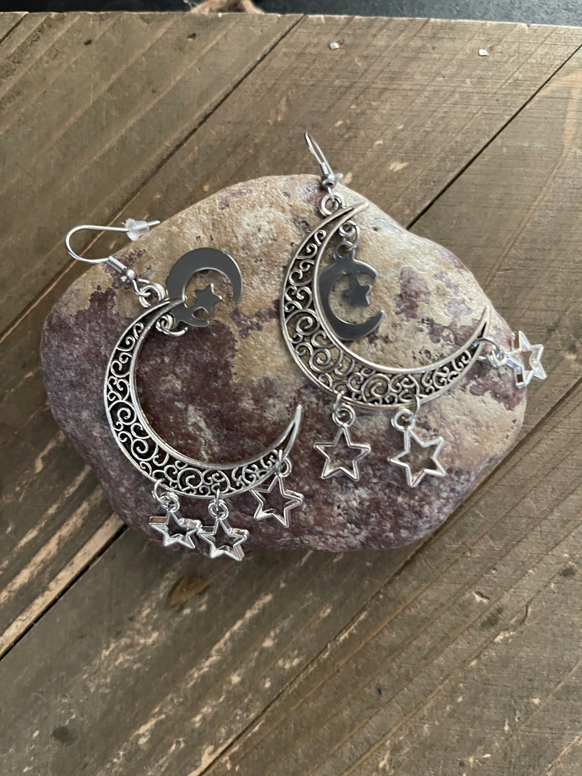 Dangly Moon &amp; Star Wire EarringsPink tiful of LOVE