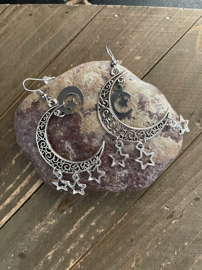 Dangly Moon &amp; Star Wire EarringsPink tiful of LOVE