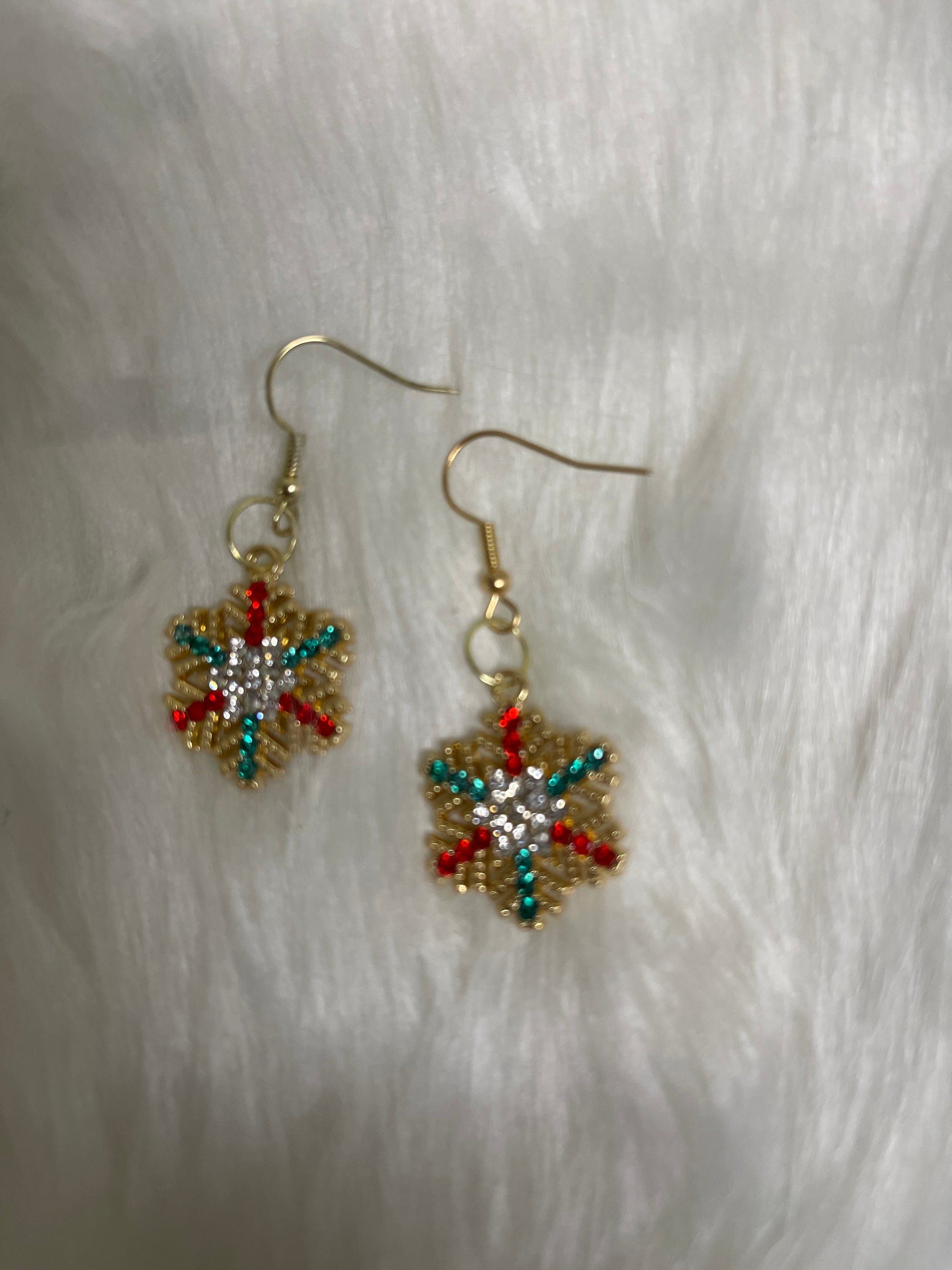 Gold Toned Rhinestone Snowflake charm Wire EarringPink tiful of LOVE