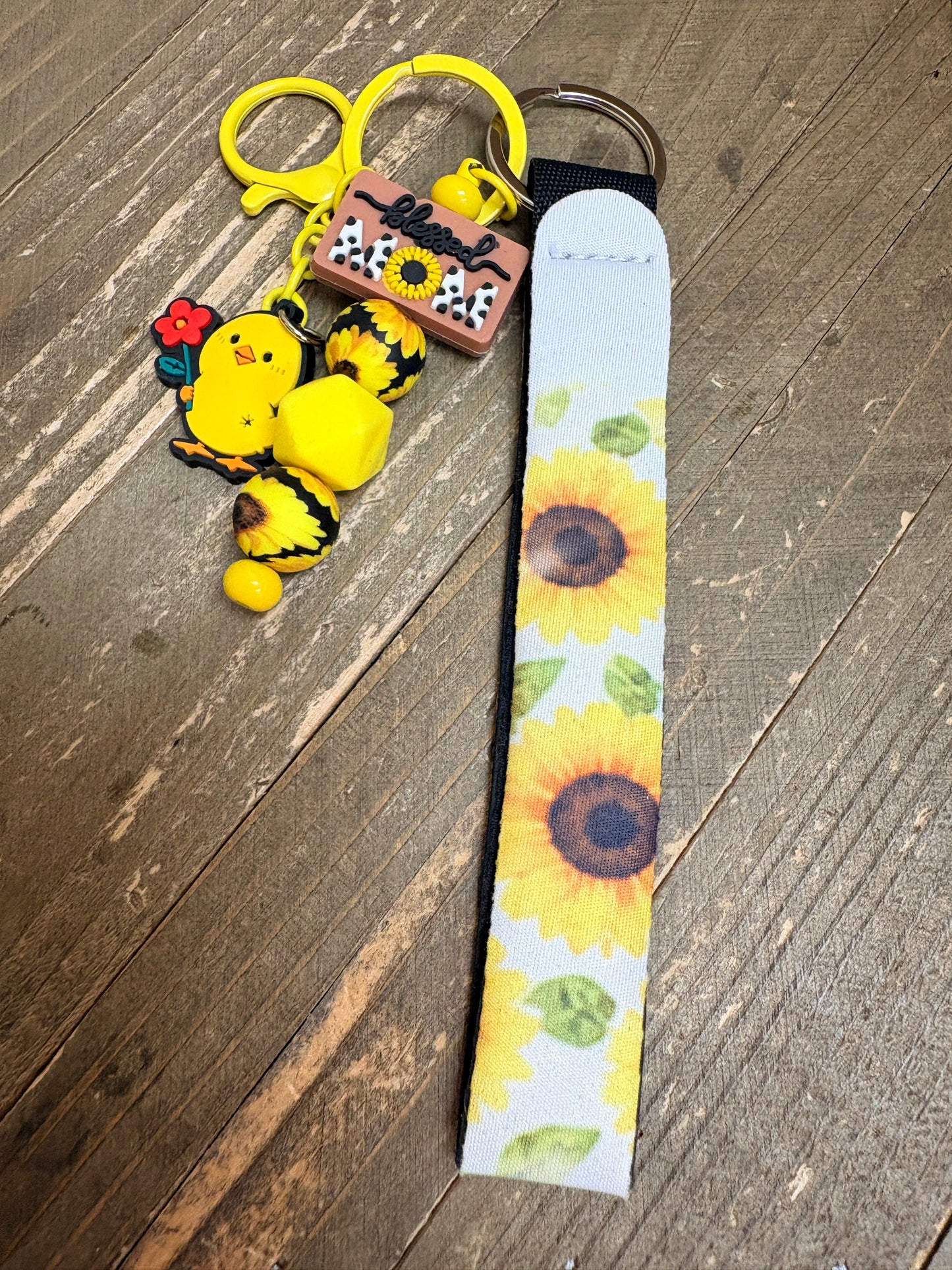 Blessed Mom Sunflower Keychain