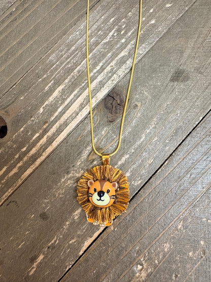 Thread Mane Lion Pendant Necklace