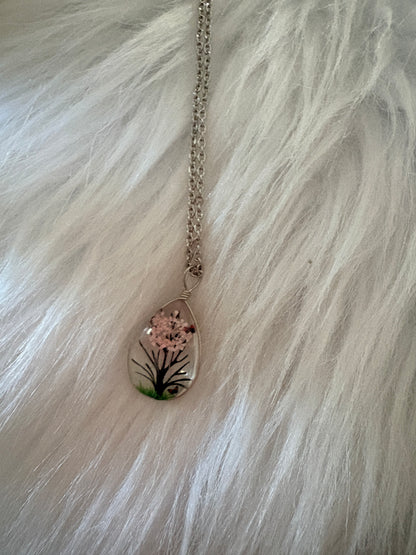 Dried Flower Tree &  Butterfly Teardrop Pendant Necklace