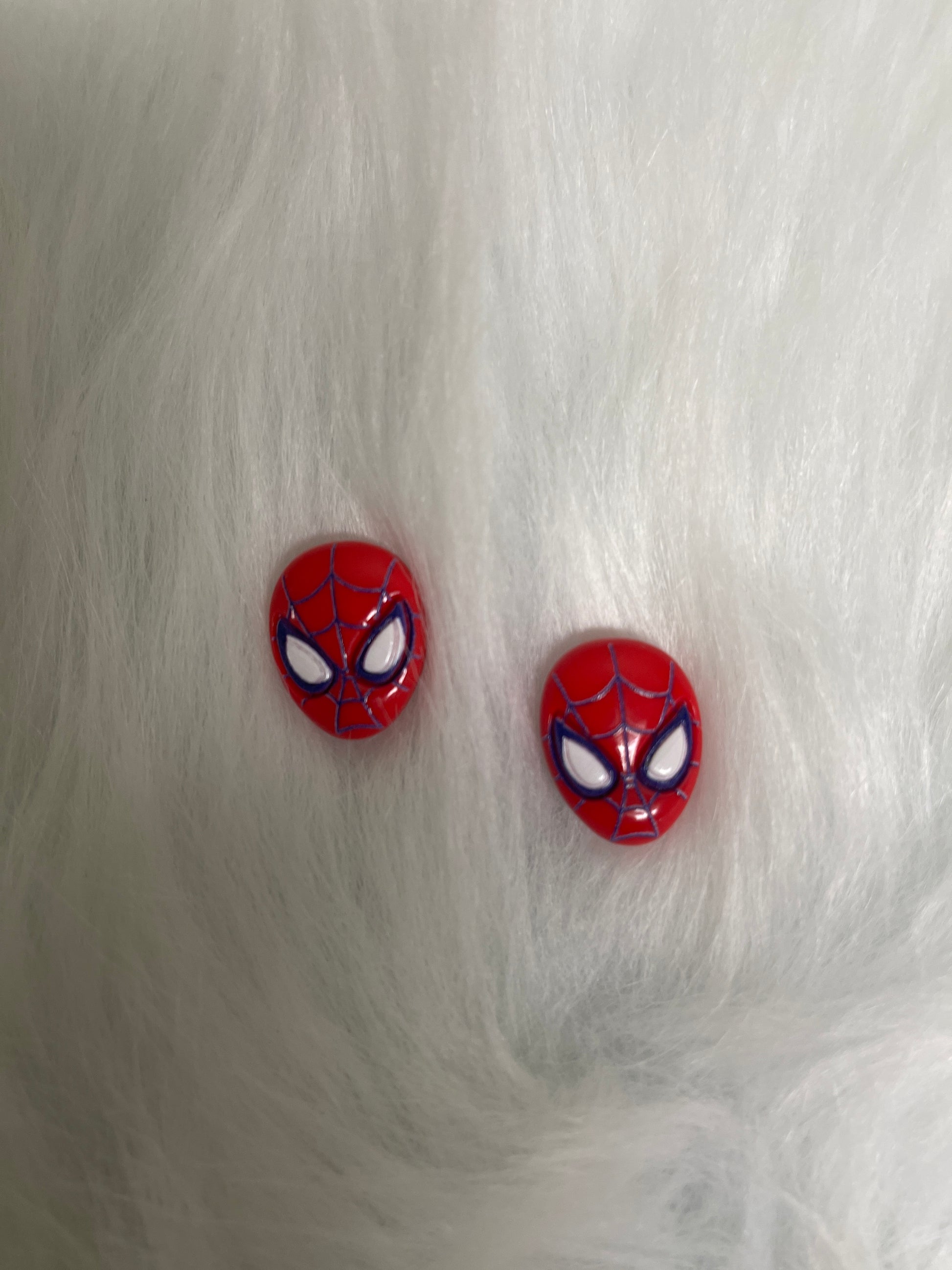 SPIDERMAN Stud EarringsPink tiful of LOVE