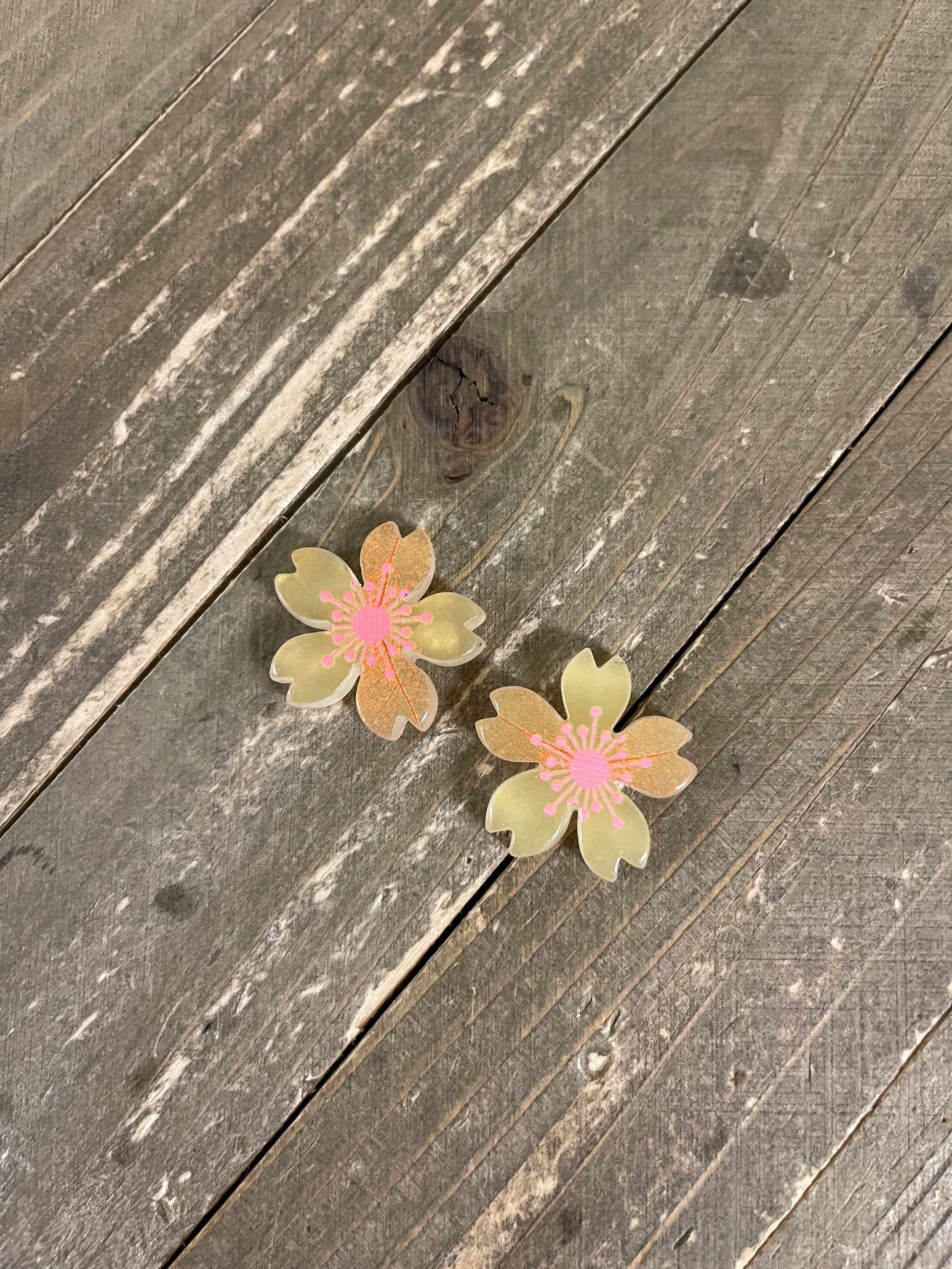 FLORAL EXPLOSION COLLECTON Stud Earrings (6 different colors)Pink tiful of LOVE