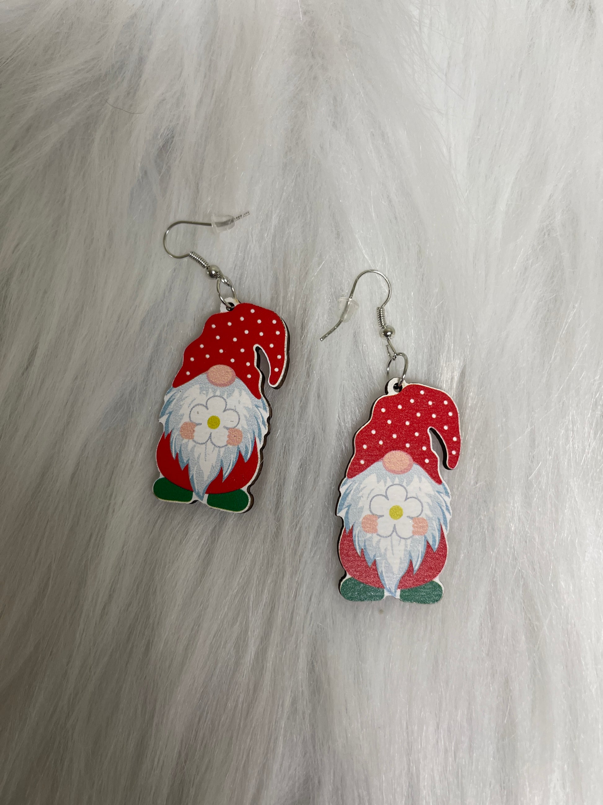 Daisy Gnome Wire earringsPink tiful of LOVE