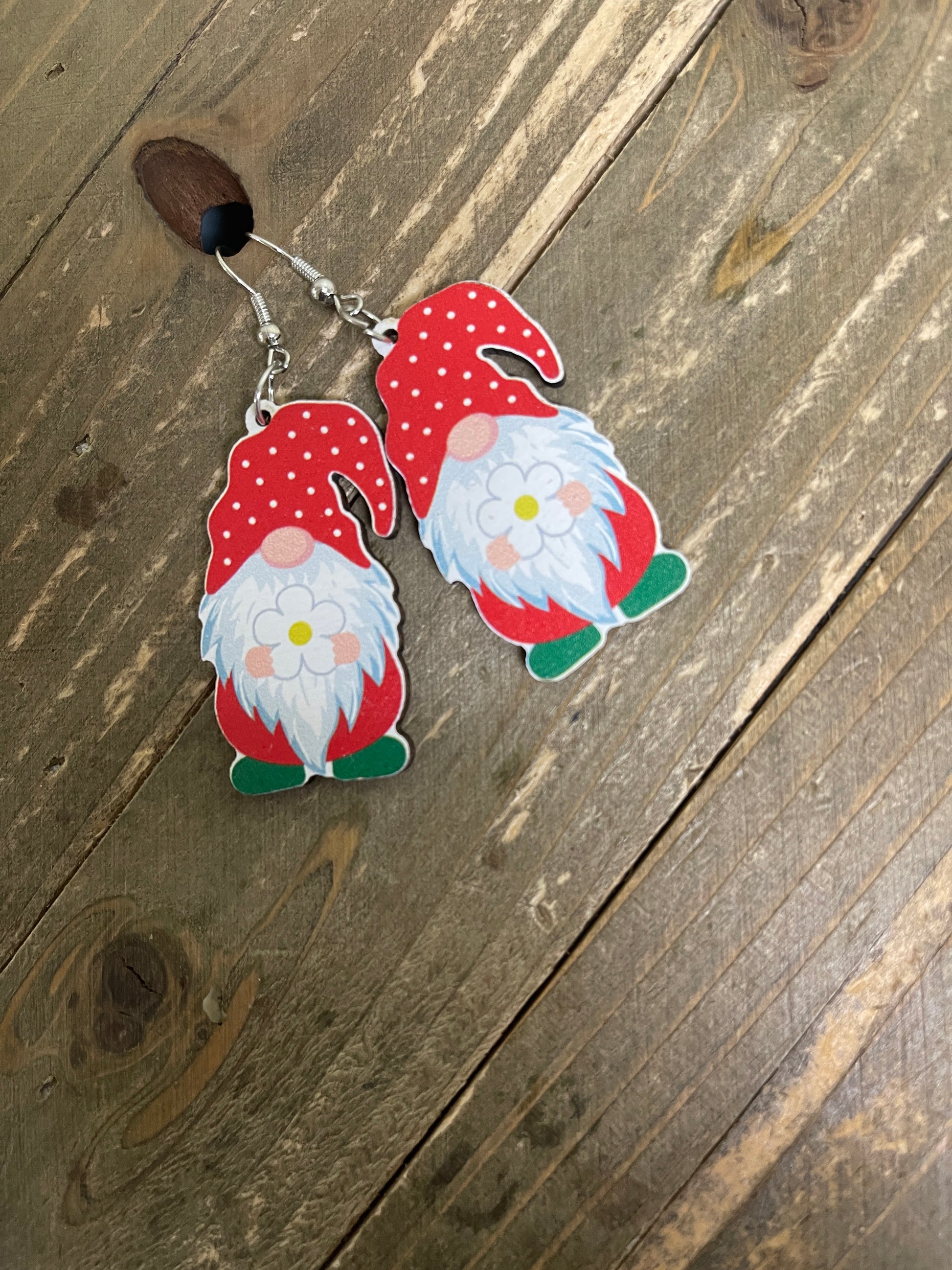 Daisy Gnome Wire earringsPink tiful of LOVE