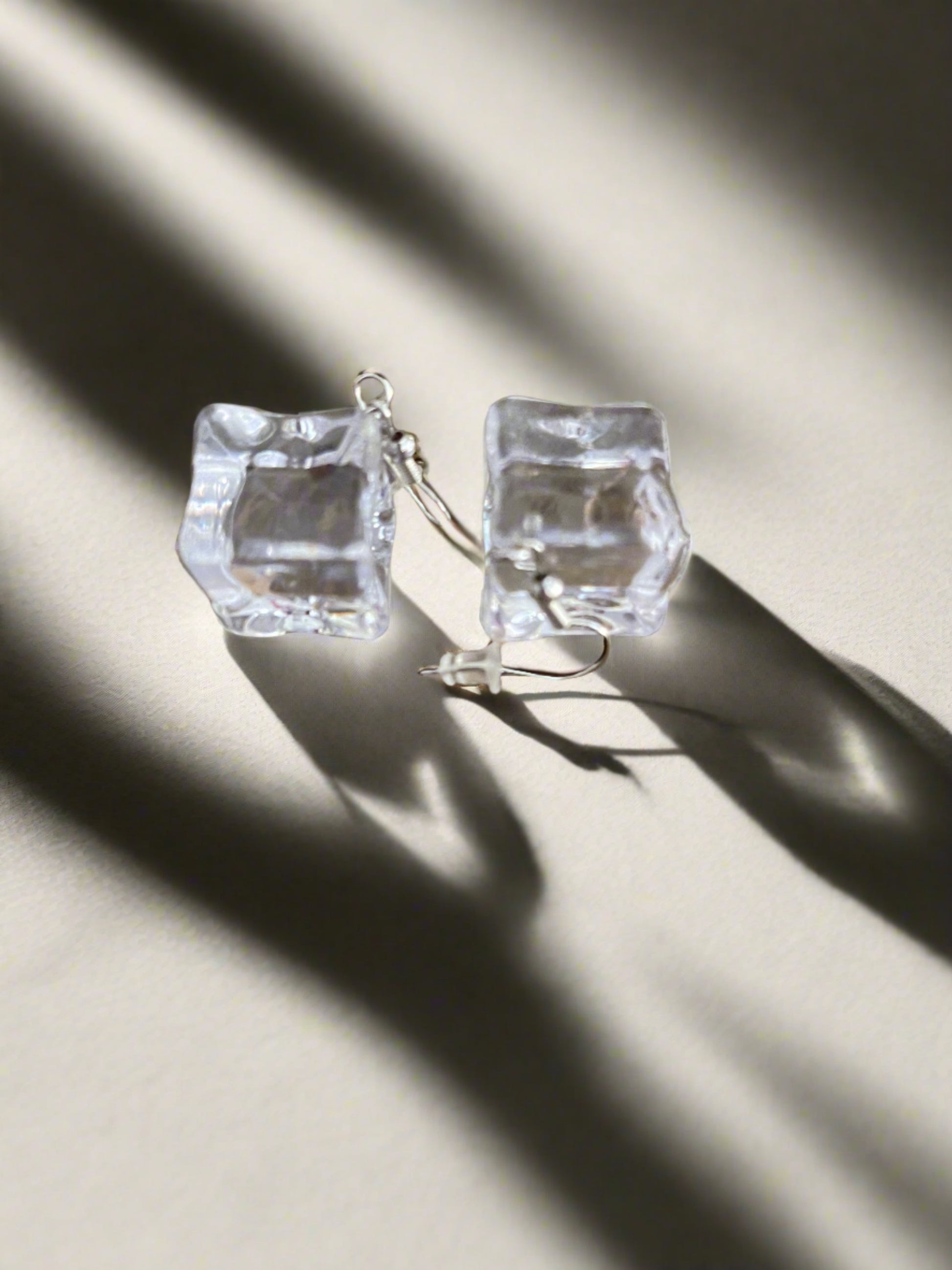Ice Cube Wire EarringsPink tiful of LOVE