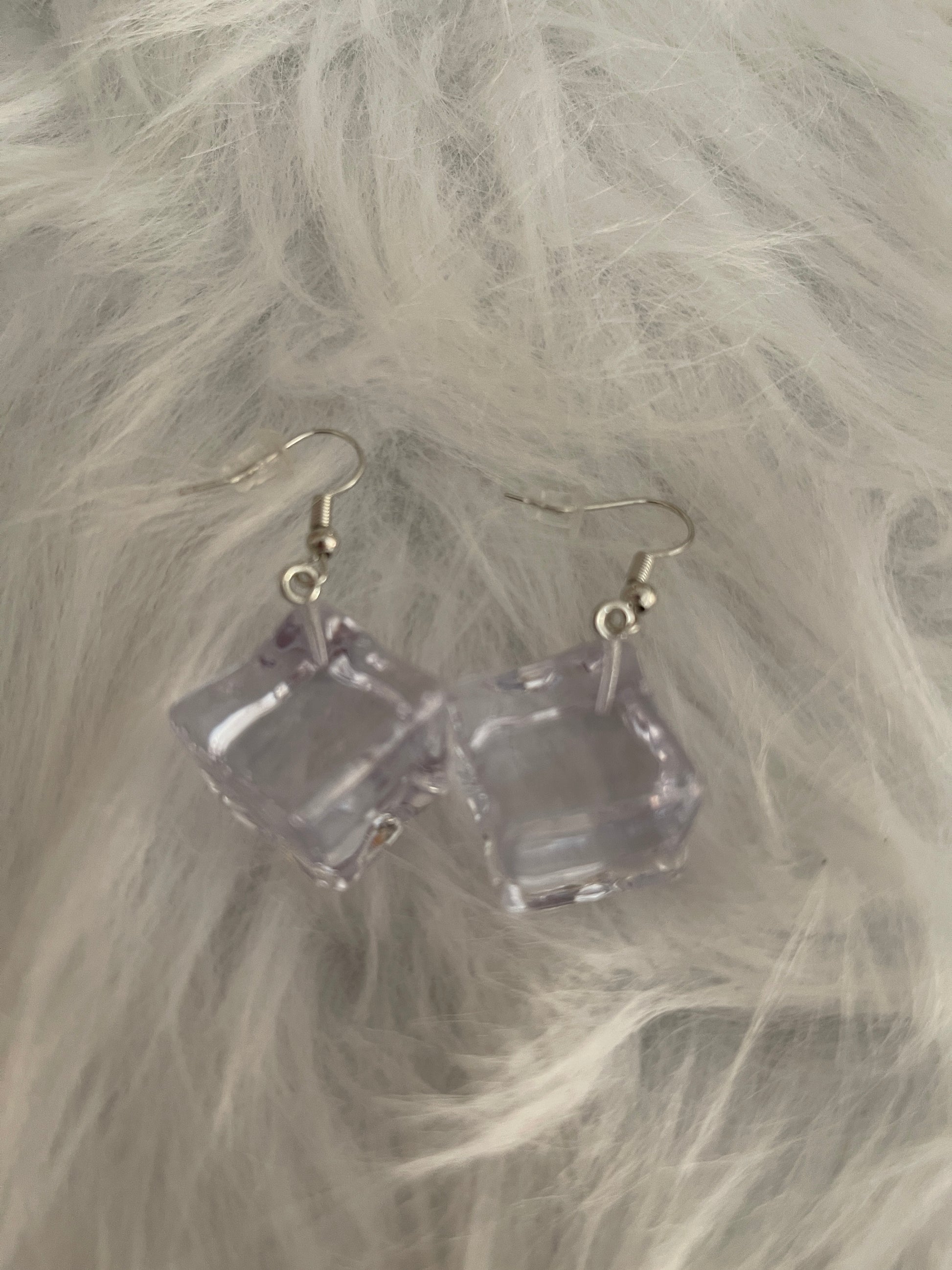 Ice Cube Wire EarringsPink tiful of LOVE