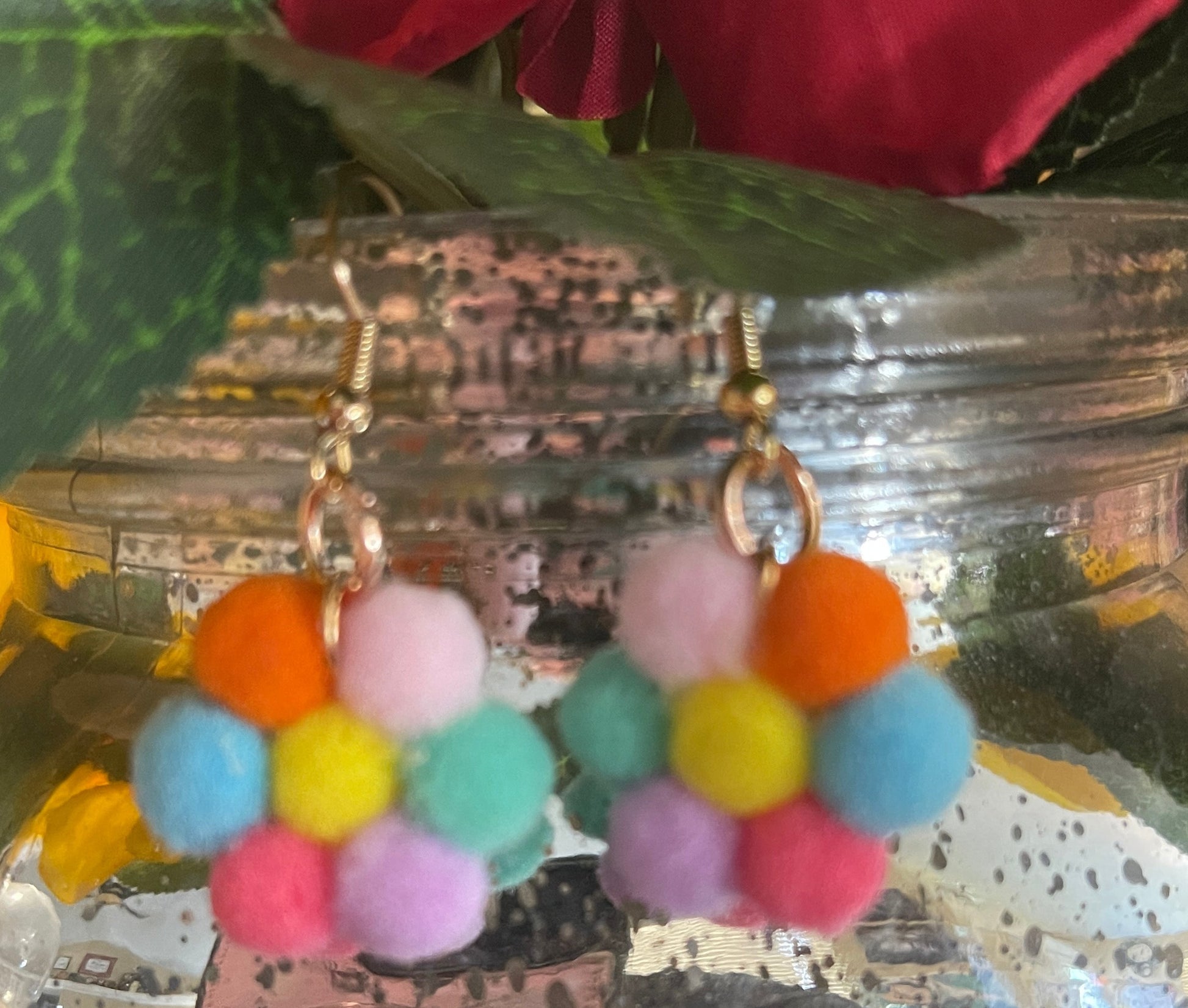 Pom Pom Flower Charms Wire EarringsPink tiful of LOVE