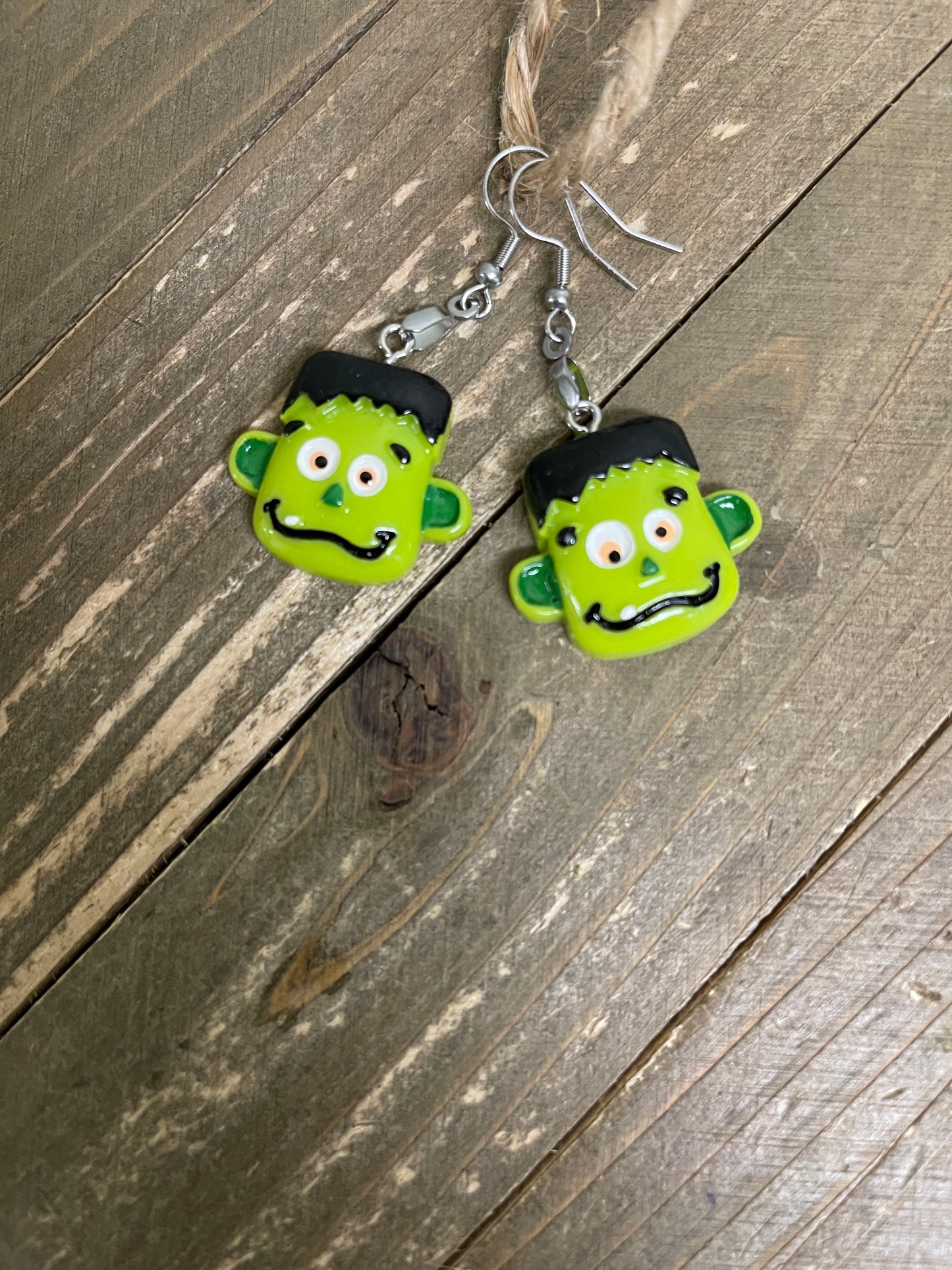 Frankenstein Wire earringsPink tiful of LOVE