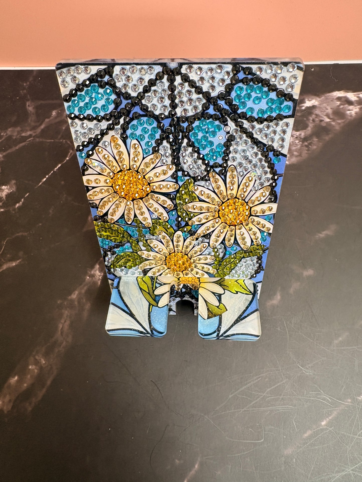 Diamond Art Daisy Cell Phone Holder — Acrylic Phone Stand, Hand-Decorated