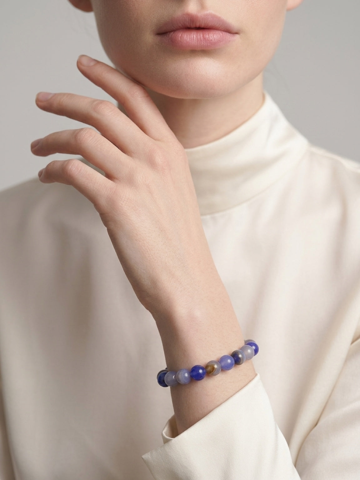 Blue Dyed Agate Round Beaded Stretch Bracelet — 8mm Glossy Beads, 7"