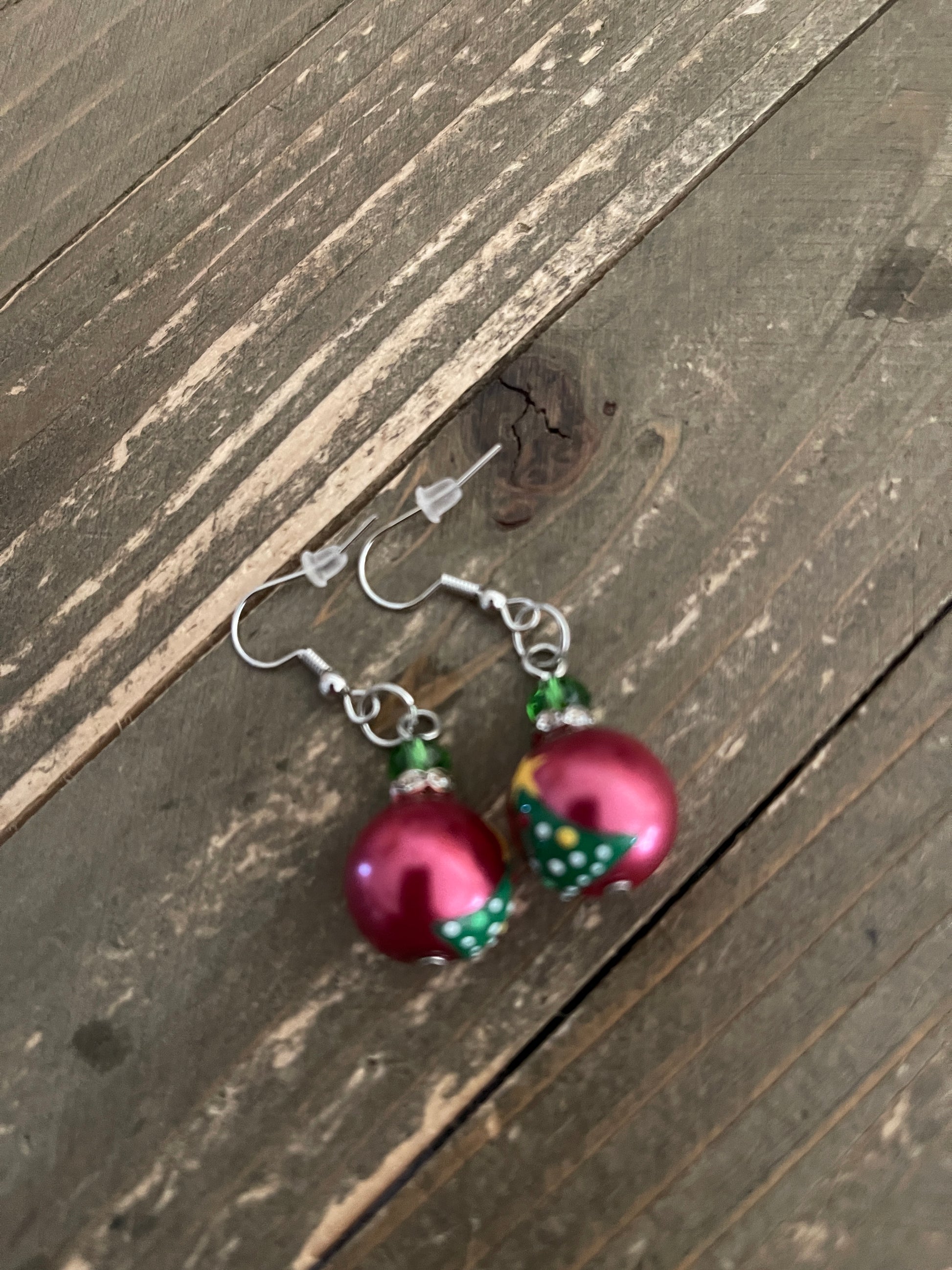 Christmas Tree Glass Pearl Wire EarringsPink tiful of LOVE