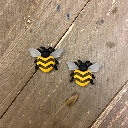 BEE HAPPY Post EarringsPink tiful of LOVE