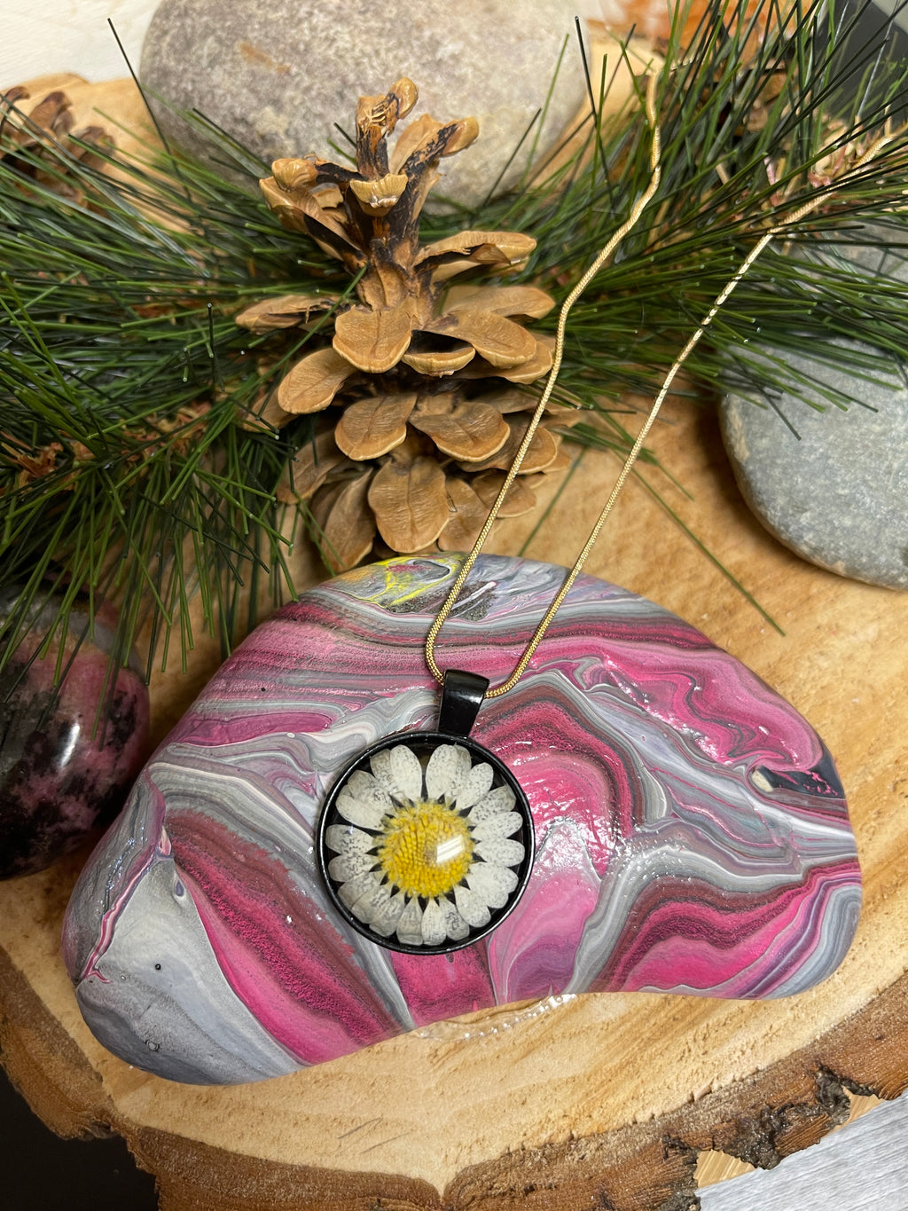 Flower Cabochon Round  Pendant on a Gold Chain Necklace