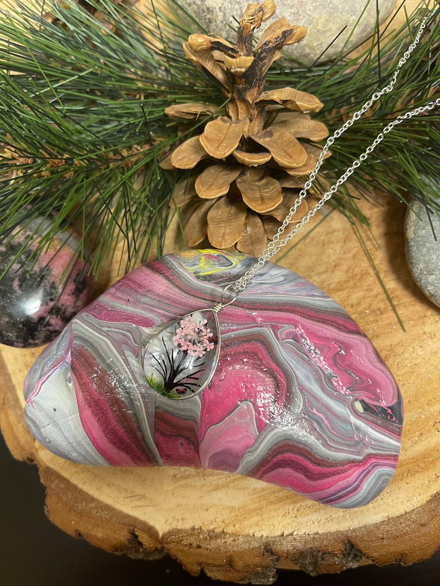 Floating Tree &amp; Flower Teardrop NecklacePink tiful of LOVE