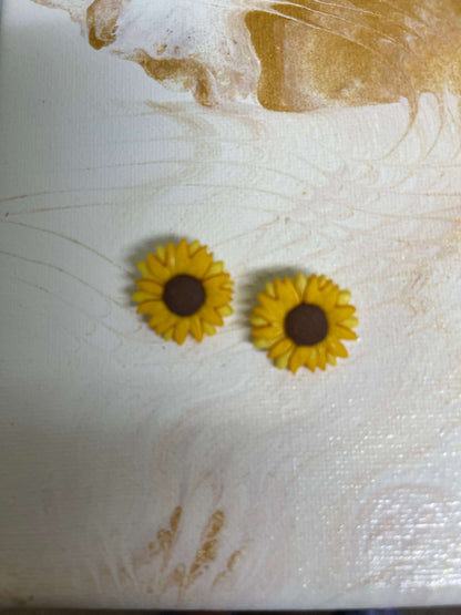 A ray of Sunshine  SUNFLOWER EarringsPink tiful of LOVE