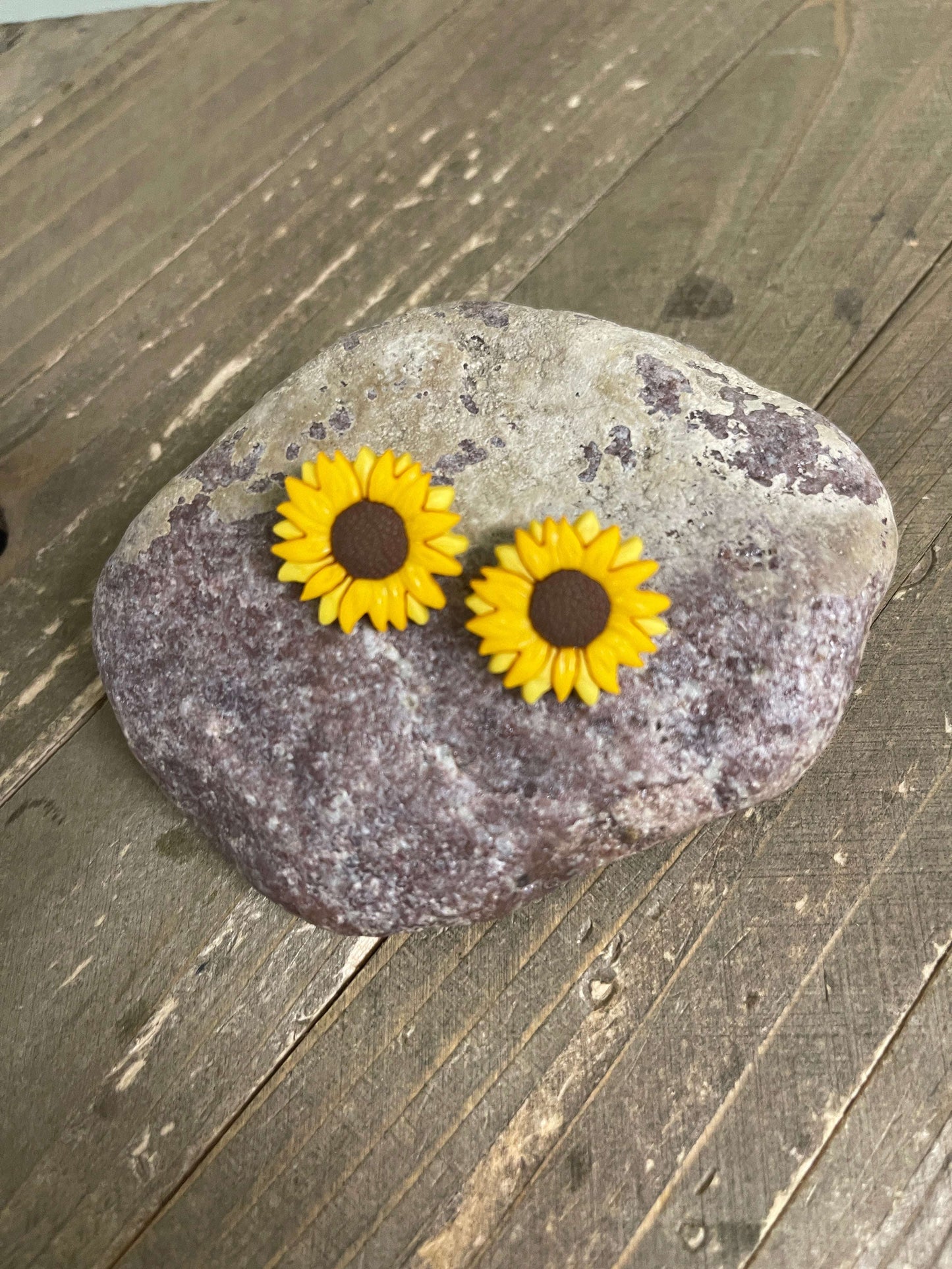 A ray of Sunshine  SUNFLOWER EarringsPink tiful of LOVE