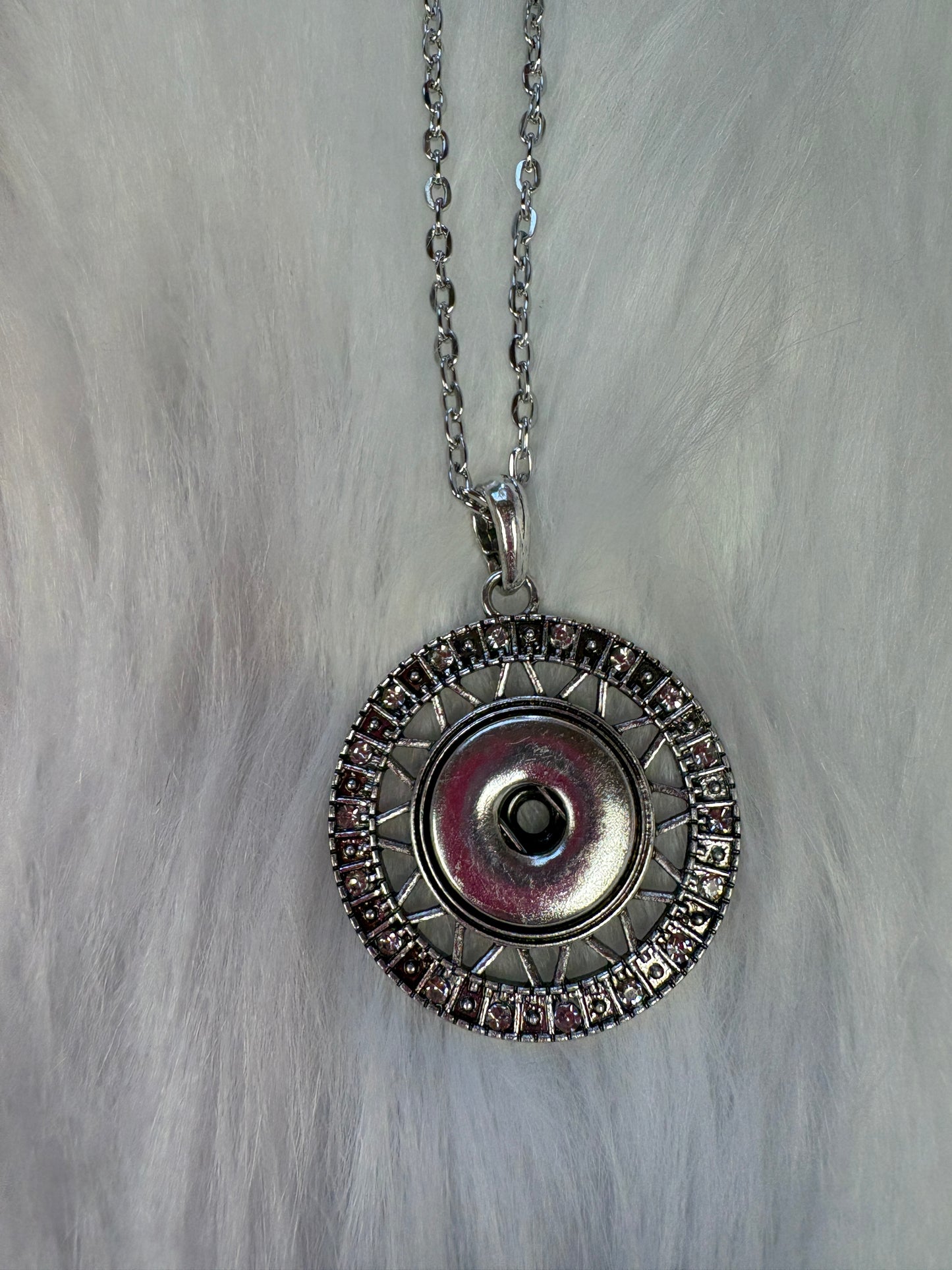 Starter Set-4-Snap Jewelry (5 Snaps & snap pendant with chain)