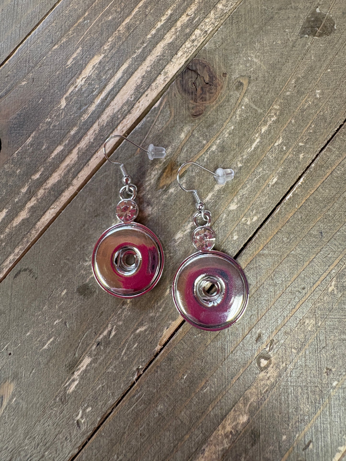 Interchangeable (SNAP) Earrings and 2 matching Sand pattern Snaps