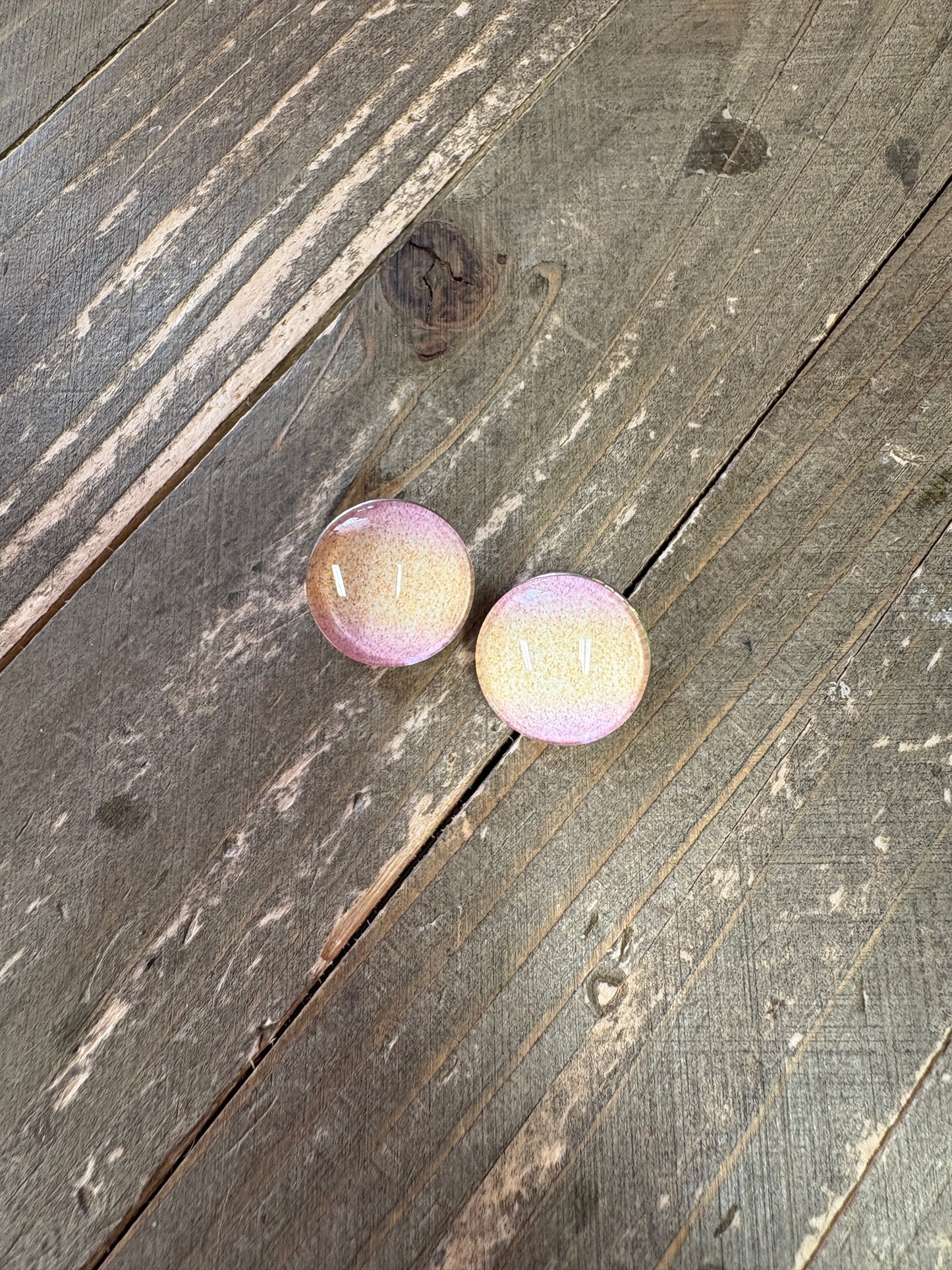 Interchangeable (SNAP) Earrings and 2 matching Sand pattern Snaps
