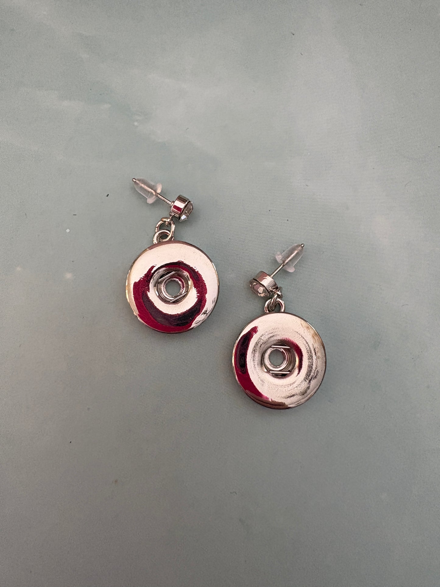 SNAP Earrings and 2 matching Sand pattern Snaps
