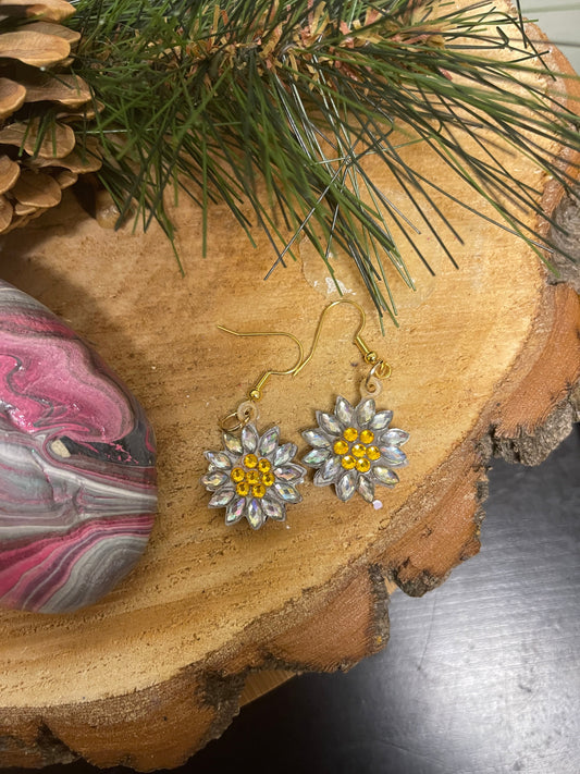 Flower; floral designs &amp; a touch of sparkle; Diamond Painting Wire EarringsPink tiful of LOVE