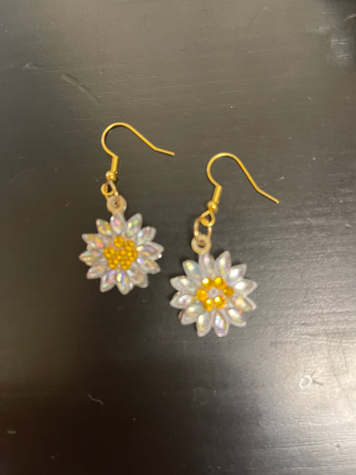 Flower; floral designs &amp; a touch of sparkle; Diamond Painting Wire EarringsPink tiful of LOVE