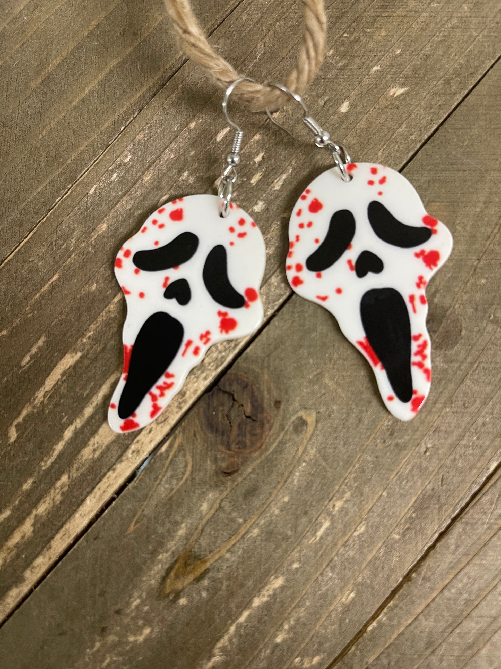 Bloody Halloween Scream  charm Wire EarringPink tiful of LOVE