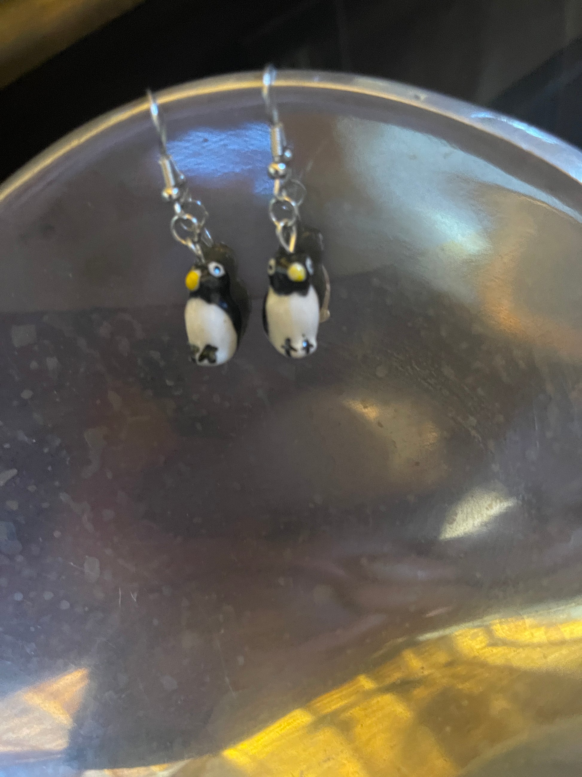 Penguin charm Wire EarringPink tiful of LOVE