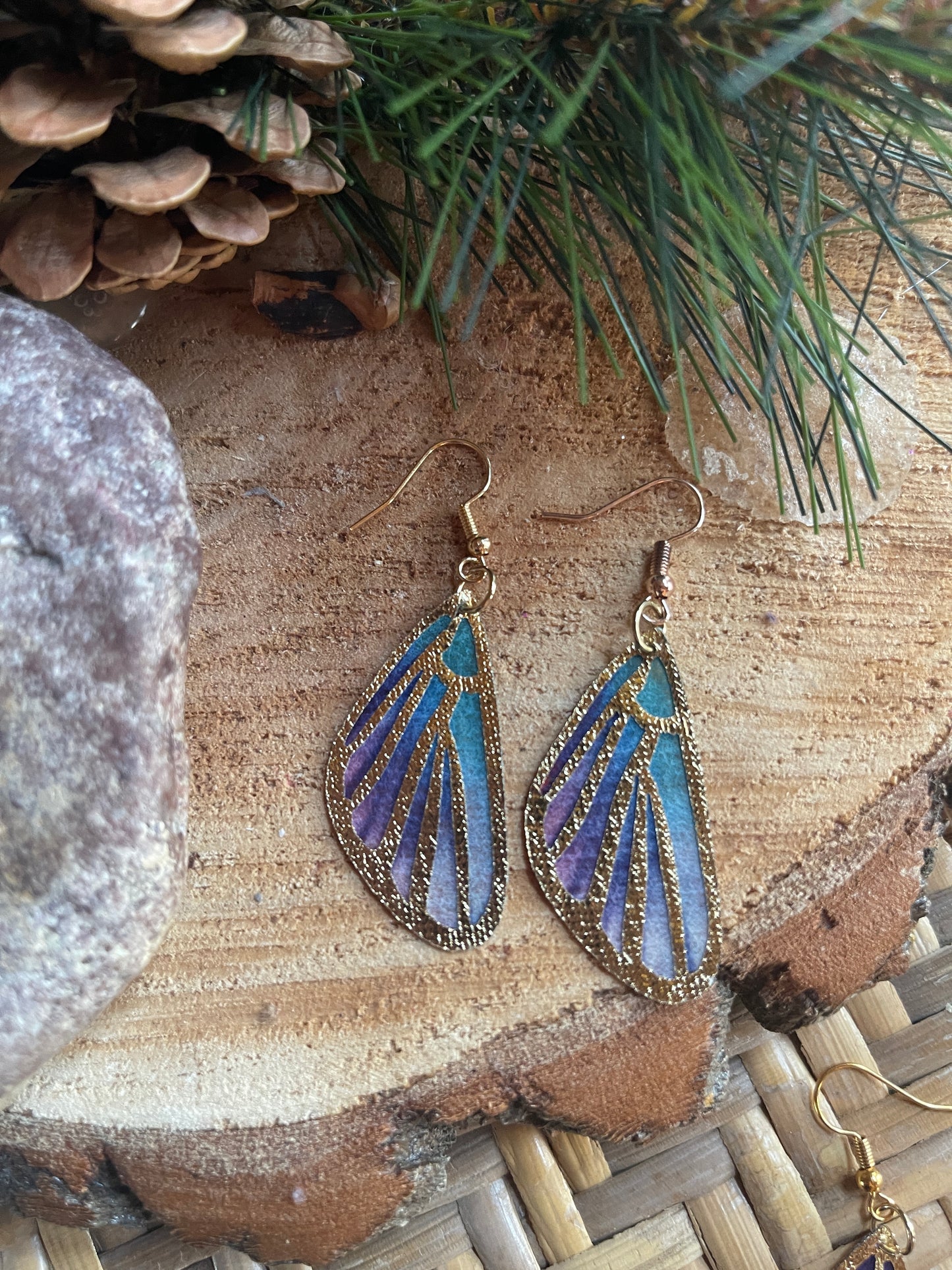 Ombre Wing Charm Wire earrings (3 colors)