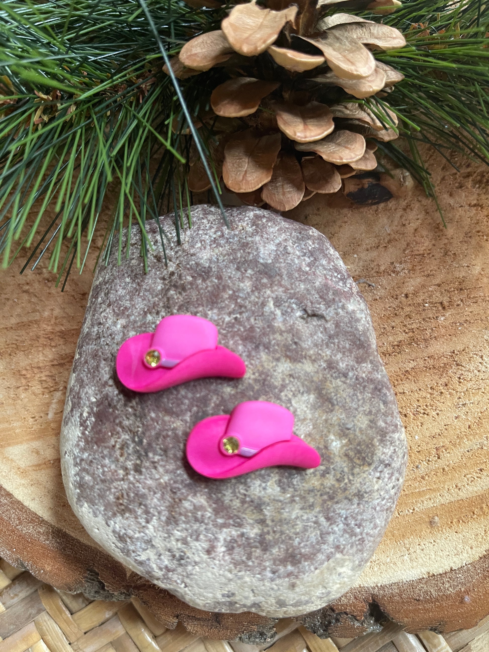 Cowboy Hat Stud earrings (3 colors)Pink tiful of LOVE