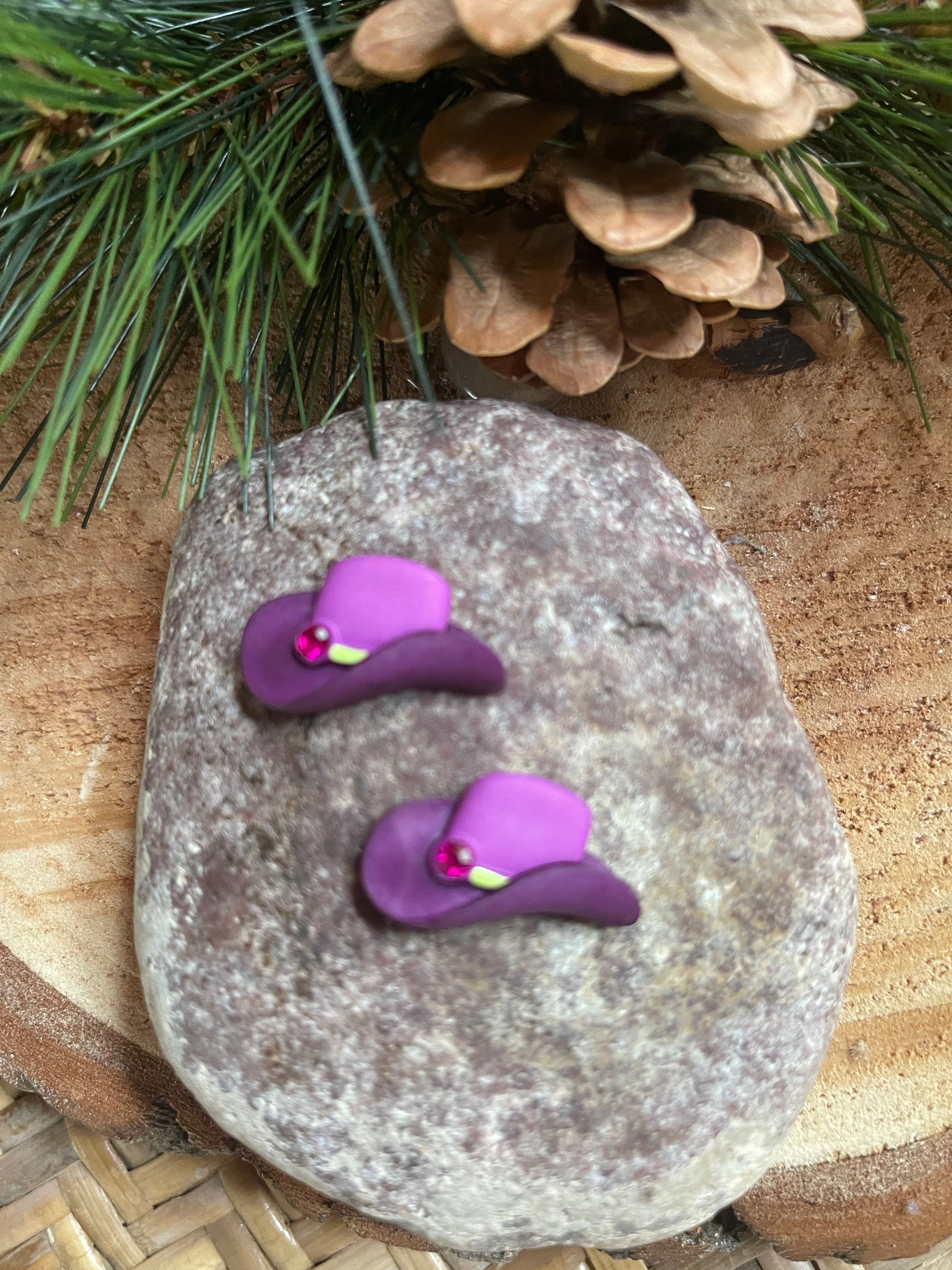 Cowboy Hat Stud earrings (3 colors)Pink tiful of LOVE