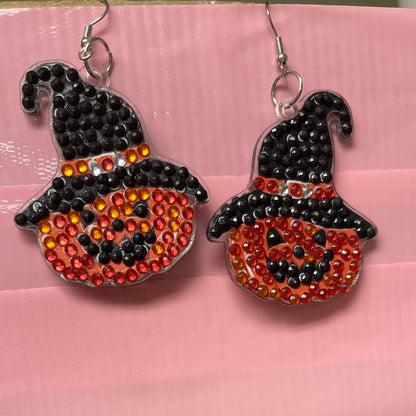 Halloween- Diamond Painting Jack-o-Latern in Witch's Hat Wire Earrings-19