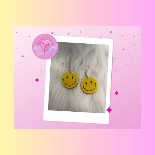 Smiley Face Wire EarringsPink tiful of LOVE