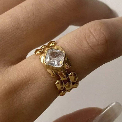 JOSSLYN by wall to wall - 18K STAINLESS STEEL TARNISH FREE  RINGS | 40R119: GOLD SQUARE